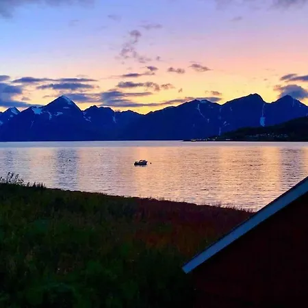 House By The Sea, In The Heart Of North Troms. Holiday home Rotsund